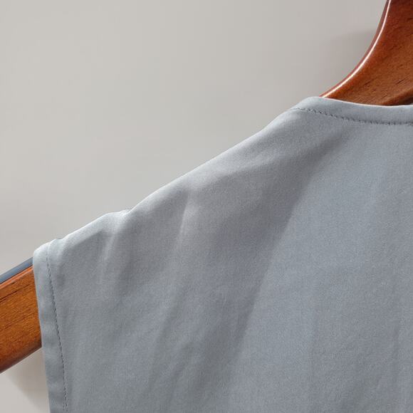 Tome Collective Pleated Cape Dress Womens 6 Blue Satiny Flowy V Neck Maxi - Picture 7 of 12